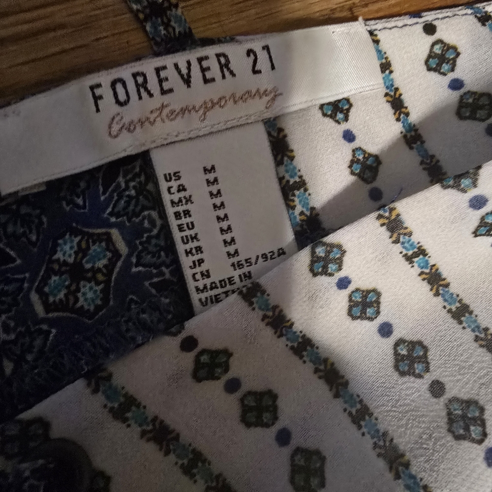 Forever‎ 21 Bohemian Style Blue And White Blouse - Picture 4 of 6